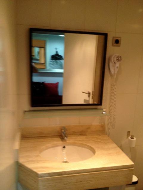 Puerta Del Sol Carretas Apartaments & Rooms Madrid Kültér fotó
